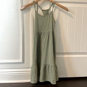 Girls green dress never worn
